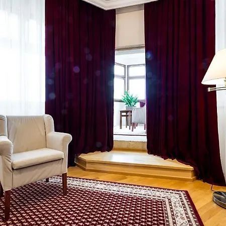 Hotel Alexander 4*