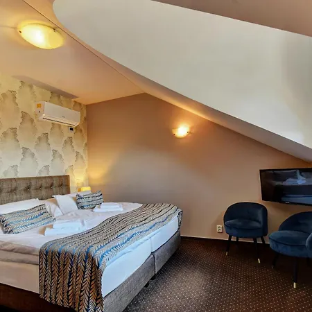 Alexander 4* Stříbro