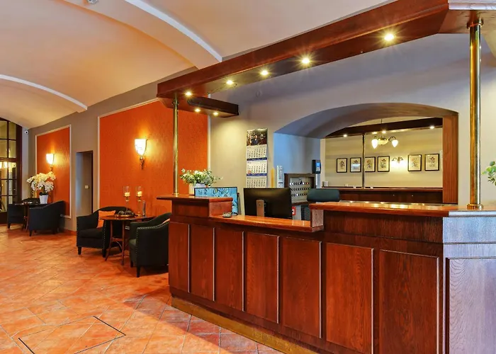 Alexander 4*
