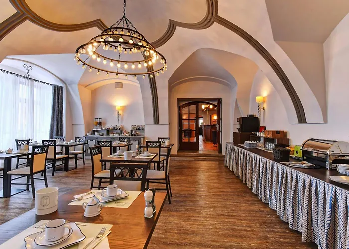 Alexander Hotel 4*
